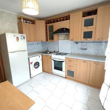 Здам гарну 2 кімнатну квартиру, ближня  Левада!