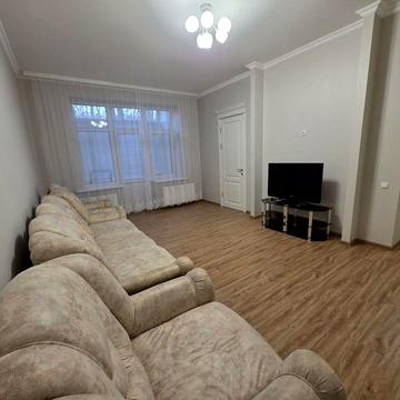 Здам в оренду  3 кімнатну квартиру в центрі міста.