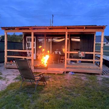 Продам дачний будиночок з терассою 42 м2