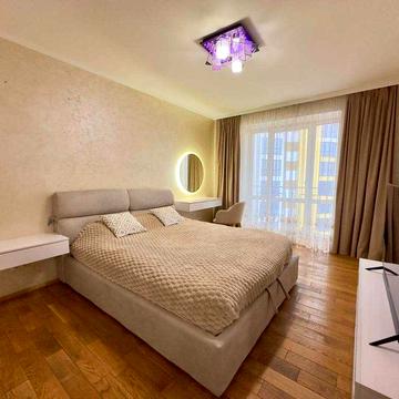 1 к.кв. з ремонтом в обжитому будинку ,5 поверх ЖК Листопад