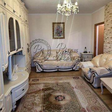 Продаж 2-кв., вул. Ю.Здановської, буд. 8, метро Голосіївська