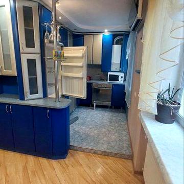 Здам 2кім. кв. ру Короленко з Автономним опаленням