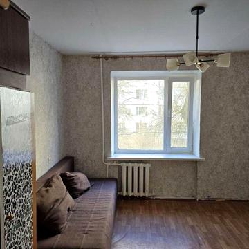 2к квартира на Замостянській, вільно