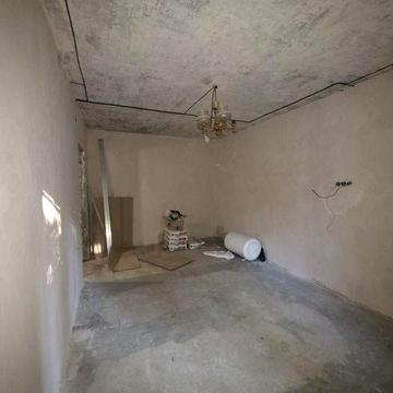продам 1-но кімнатну квартиру 1/5 Петра Калнишевського 19А