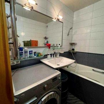 Продаж 2 к. квартири покращеного планування.