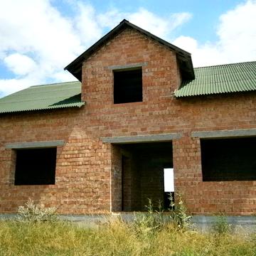 Дім дом в Новоселиці 10 або 20 соток землі  17k€