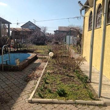 Здам 2 х кімнатний будинок