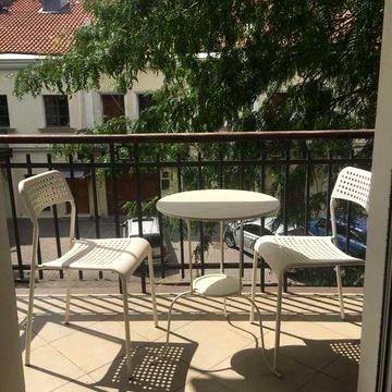 Сдается в самом центре кухня- студия+ спальня