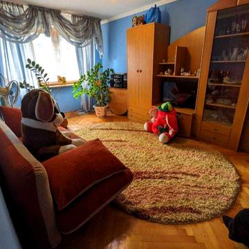 Здається двох кімнатна Росвигово .