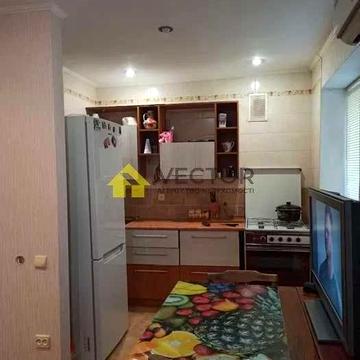 Трикімнатна з ремонтом. Поверх 2/5 . ТОРГ!