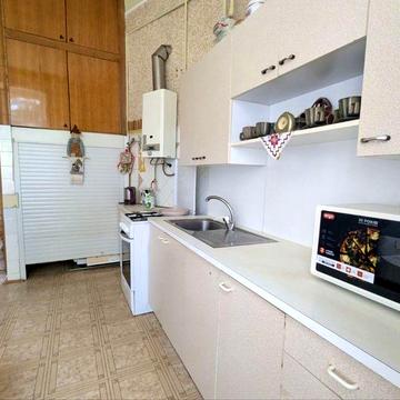 Продається 2-к ст.Ф в центрі біля Університету