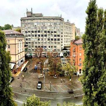 1 кімнатна 31м.кв. на Печерську вул Мечникова 7а