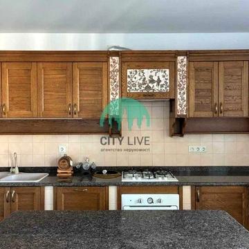 Продаж 2-кімнатної квартири в самому центрі, 5хв до Ратуші (51)