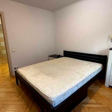 Оренда 2 кім + Кухня студія Квартира Вул :Конотопська