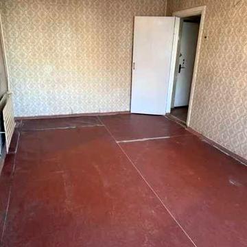 Продам 1 кімнатну кв на проспекті Л.Лук’яненка Цегла