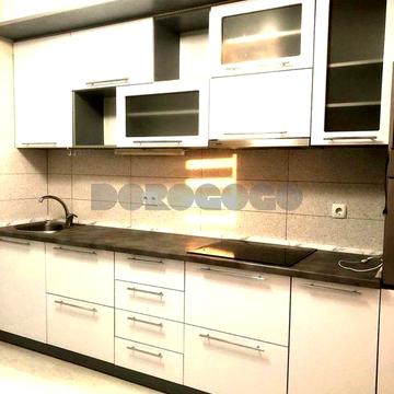 Киев        Урловская ул., 20