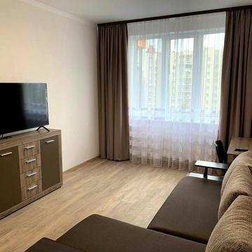 Канатна вул., (Будинок 1)