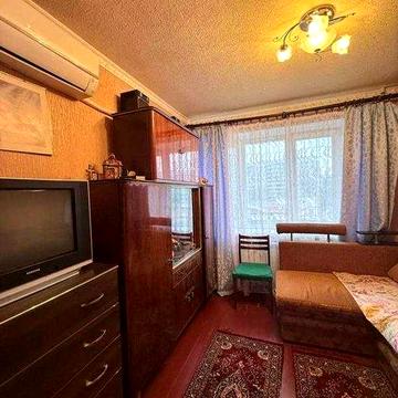 Продам гостинку в центре Залютино со своим санузлом