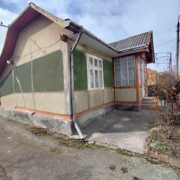 Продається будинок з гаражем і літньою кухнею,7 соток, вул.Данилишиних