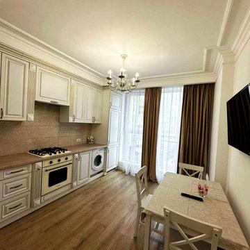 Оренда 1 кім. квартира вул Залізнична , Новобудова 450 дол.