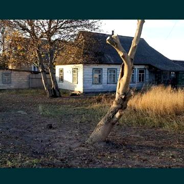 Продам будинок приватизоааний,та участок 25соток