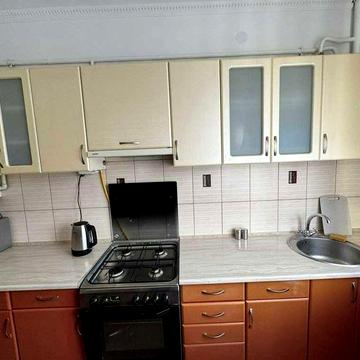 Здається 1-кімнатна квартира по вул. Варшавська.