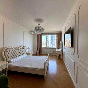 Продам  3-кімнатну квартиру з видом на море на Фонтані!