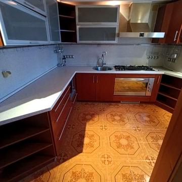 Сдается 3 комнатная квартира с ремонтом