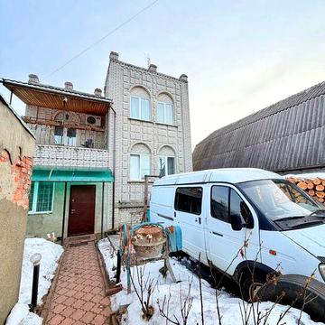 Продаж 3-поверховий будинок 190 м² + баня, гараж, озеро село Пісківка