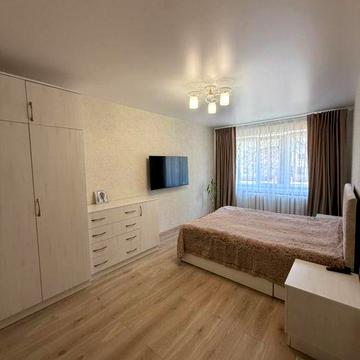 Оренда 2к квартири  Кухня - Студія