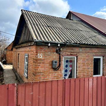 Продам пів будинку