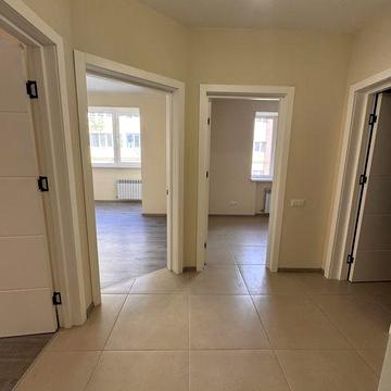 2к квартира з новим ремонтом біля університету