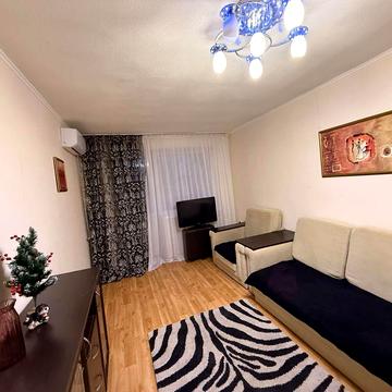 Оренда 2кім кв Центр лікарні Мєчнікова