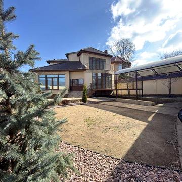 Продам дом на Фонтане , 6 соток . К морю 10 минут пешком .