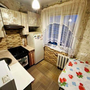 Продам 2 кімнатну квартиру.Є відновлення!