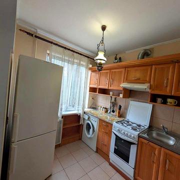 Оренда 4-х кімн. квартири по вул. Наукова 68