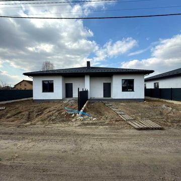 Дуплекс у Боратині біля Луцька