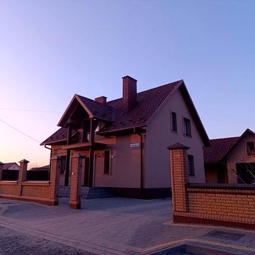 Продам будинок        .