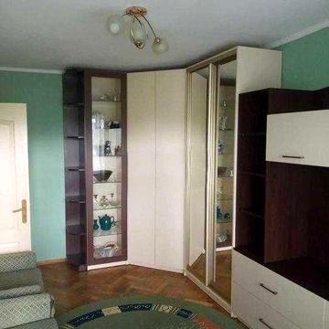 Оренда - 2-кімнатна квартира, вул. Коновальця