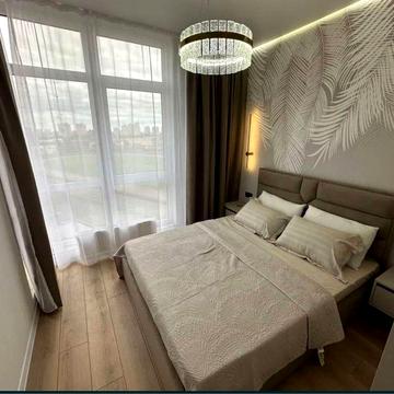 Сдается 2-х комн квартира и кухня студия в Кадор сити!