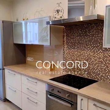 Нова Дарниця. Метро Бориспільська. Продам 3к Бориспільська вул., 12-В