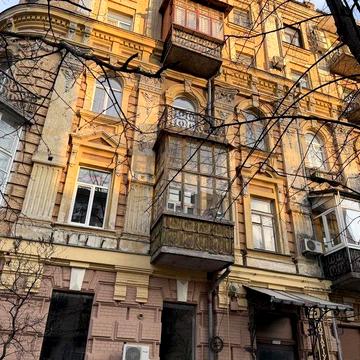 Продаж 3-кімнатної квартири Метро Університет Театральна Хрещатик