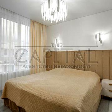 Рівєра вул. Центральна метро Славутич Осокорки 4 кімнати ремонт газ ЖК Рів'єра