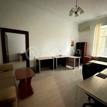 Квартира на Печерську 77м 2-к Болбачана 4  Камєнєва