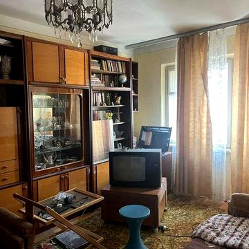 Продається 1-кімн кв-ра в р-ні ТЦ " Білочка" по вул.  Вілмоша  Ковача