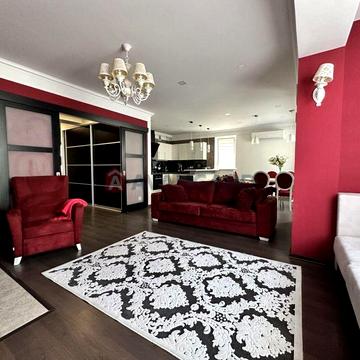 Продаж 3 кім 128 метрів з ремонтом Карла Мікльоша ЖК Новий