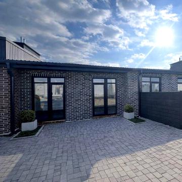 Готовий таунхаус!Розсрочка Тепла підлога, стяжка, штукатурка