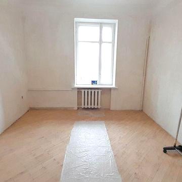 2-к квартира в центрі: 2 поверх, стіни 1.2 м + 2 підвали по 15 м²