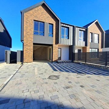 Продаж будинку у ЖК West house.