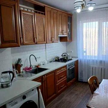 Продам  3х ком квартира с Ремонтом на ул. Бочарова- 5этаж-Газ